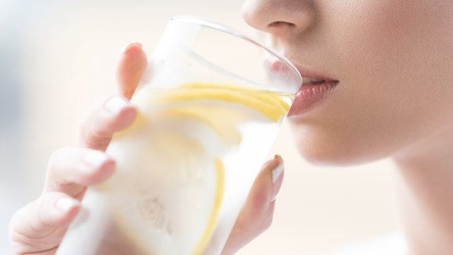 Surprising Side Effects of Drinking Lemon Water